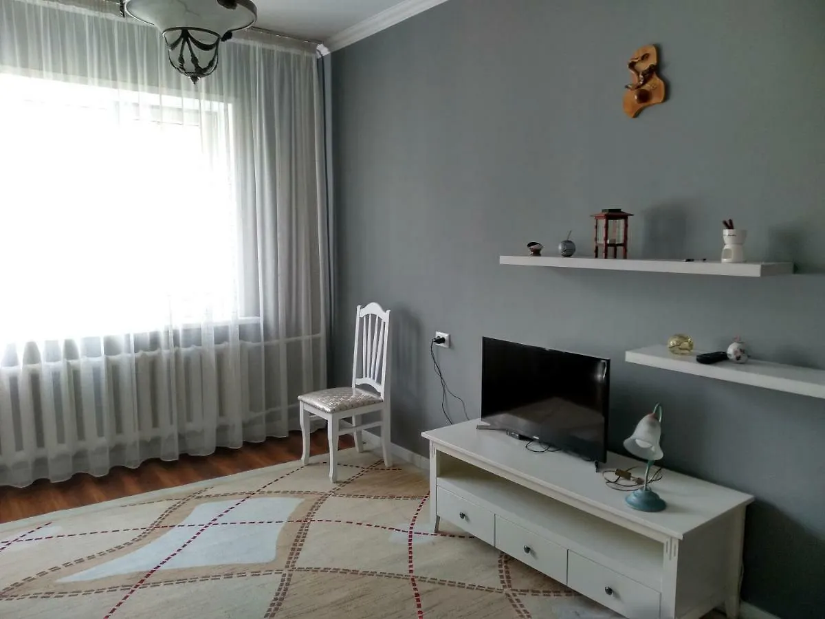 Stylish Apartment In The Gold Square Of Алматы